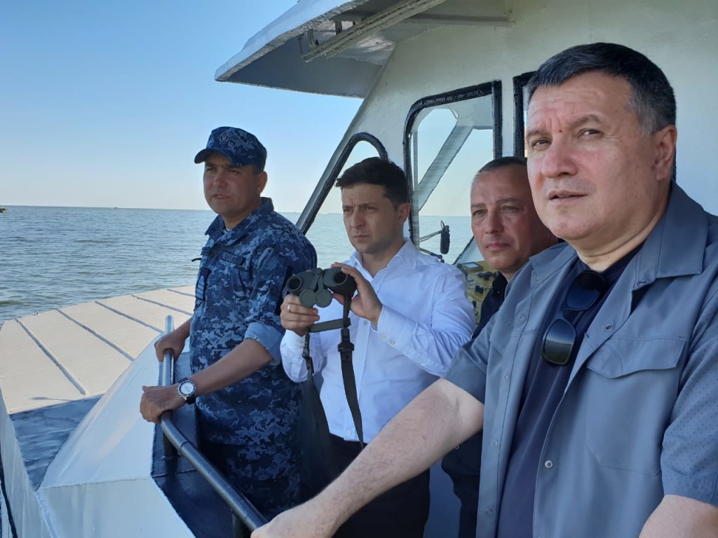 Аваков готов уйти, а Зеленский не хочет отставки главы МВД?