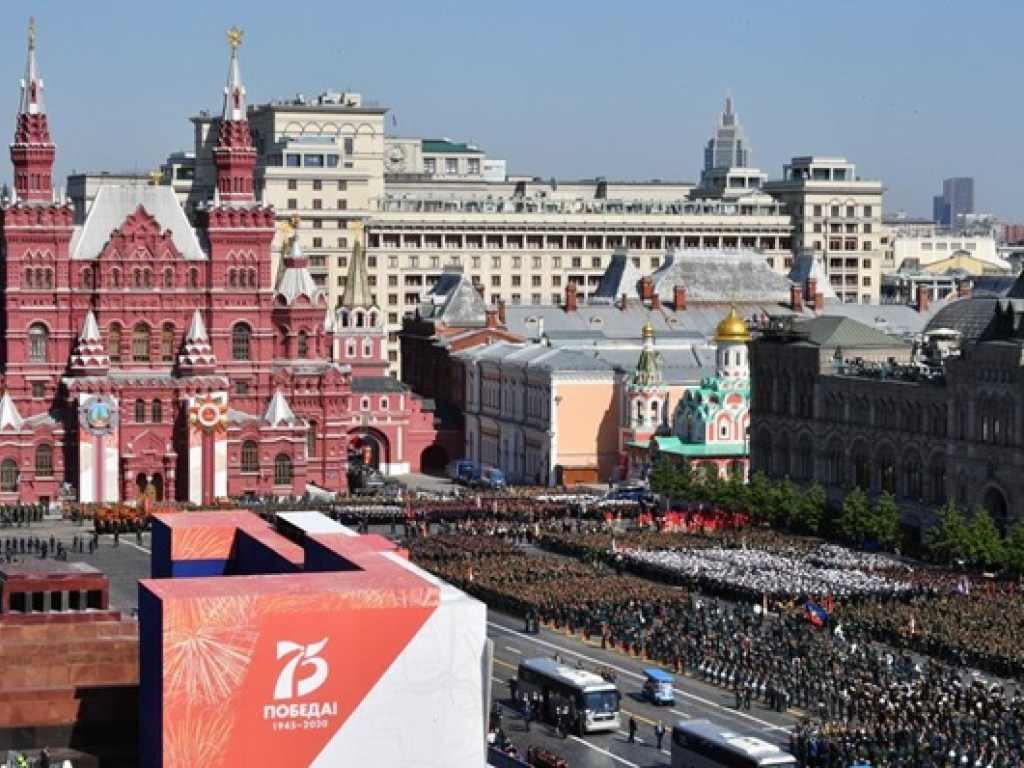 В Москве прошел парад Победы (ФОТО, ВИДЕО)