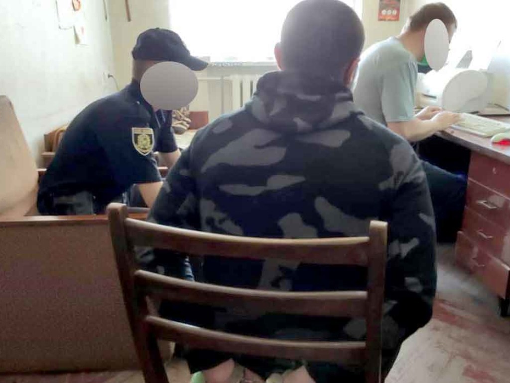 В Харьковской области молодой мужчина изнасиловал 50-летнюю женщину (ФОТО)