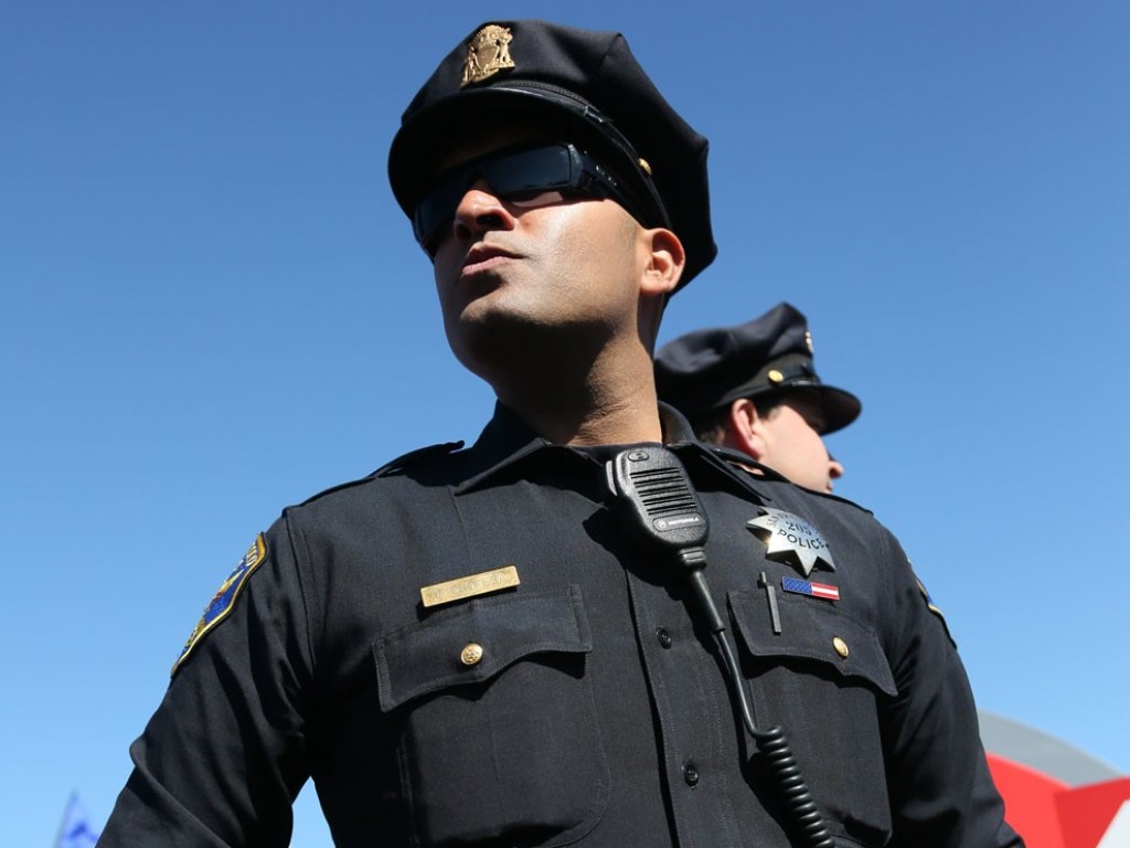 Предусматривает пресечение чрезмерного применения силы правоохранителями: палата представителей США приняла законопроект о реформе полиции