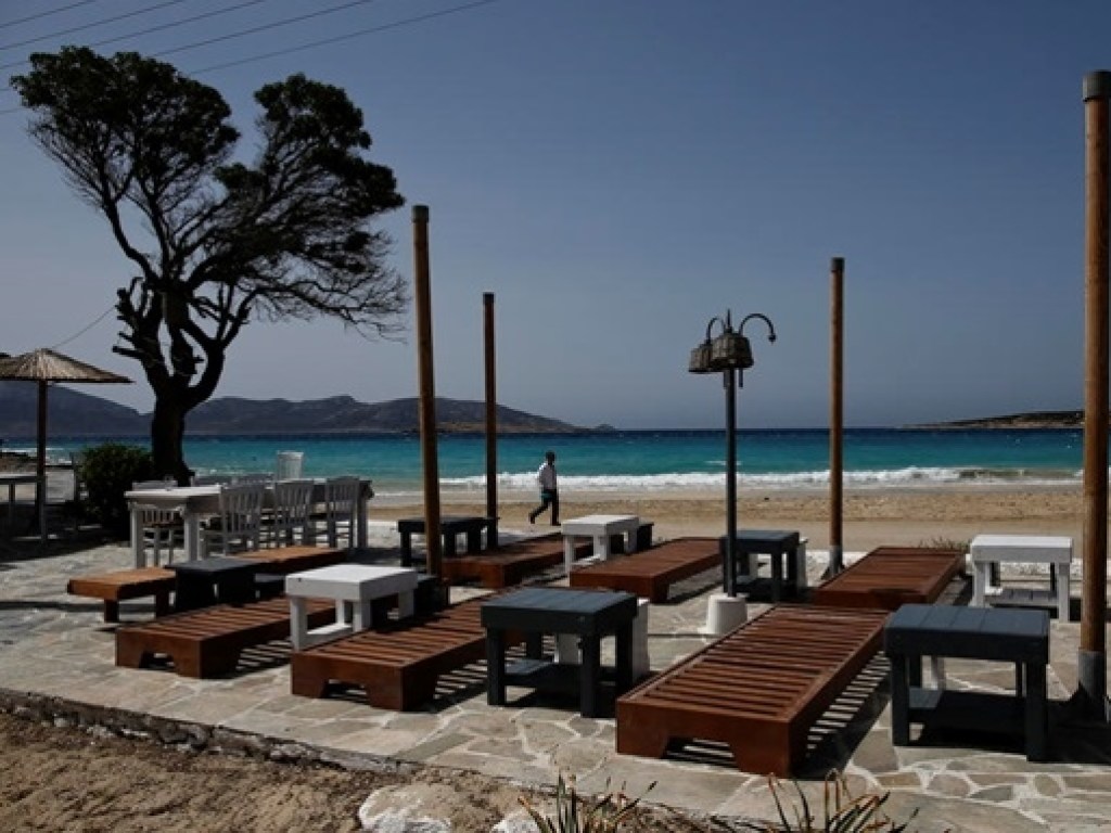 Для поездок в Грецию туристам придется заполнять специальную форму