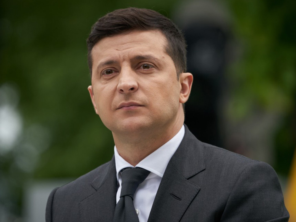 Зеленский пообещал повышение минималки, чтобы задобрить малоимущий электорат – эксперт