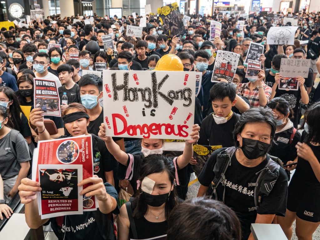Всекитайское собрание народных депутатов приняло закон о нацбезопасности Гонконга