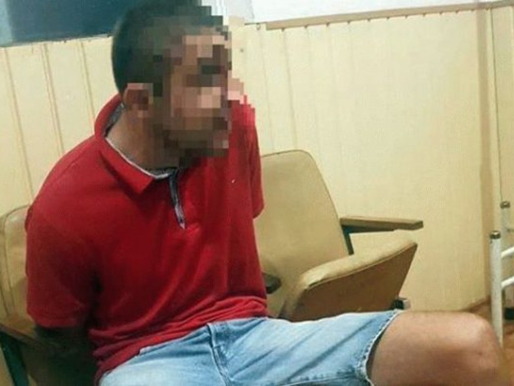 В Виннице пьяный мужчина угрожал убить патрульных – полиция (ФОТО)
