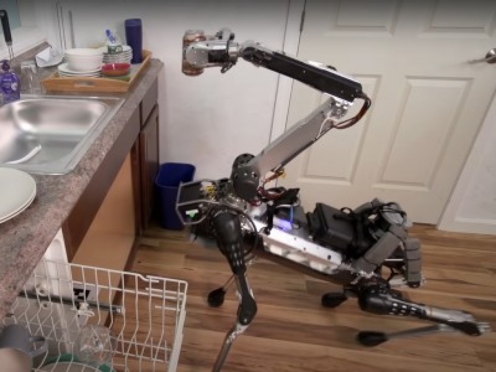 Boston Dynamics показала домашнюю версию робопса Spot (ФОТО, ВИДЕО)