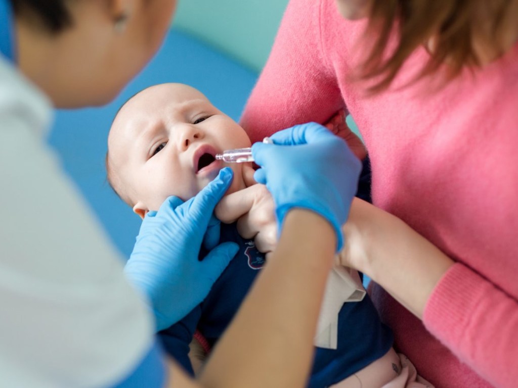 Недостаточный уровень вакцинации: Украине грозит эпидемия полиомиелита