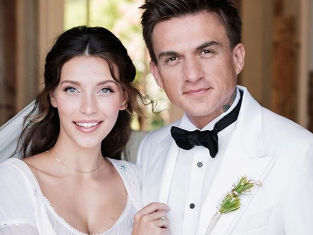 «Люблю тебя»: Регина Тодоренко и Влад Топалов отмечают ситцевую свадьбу (ВИДЕО)