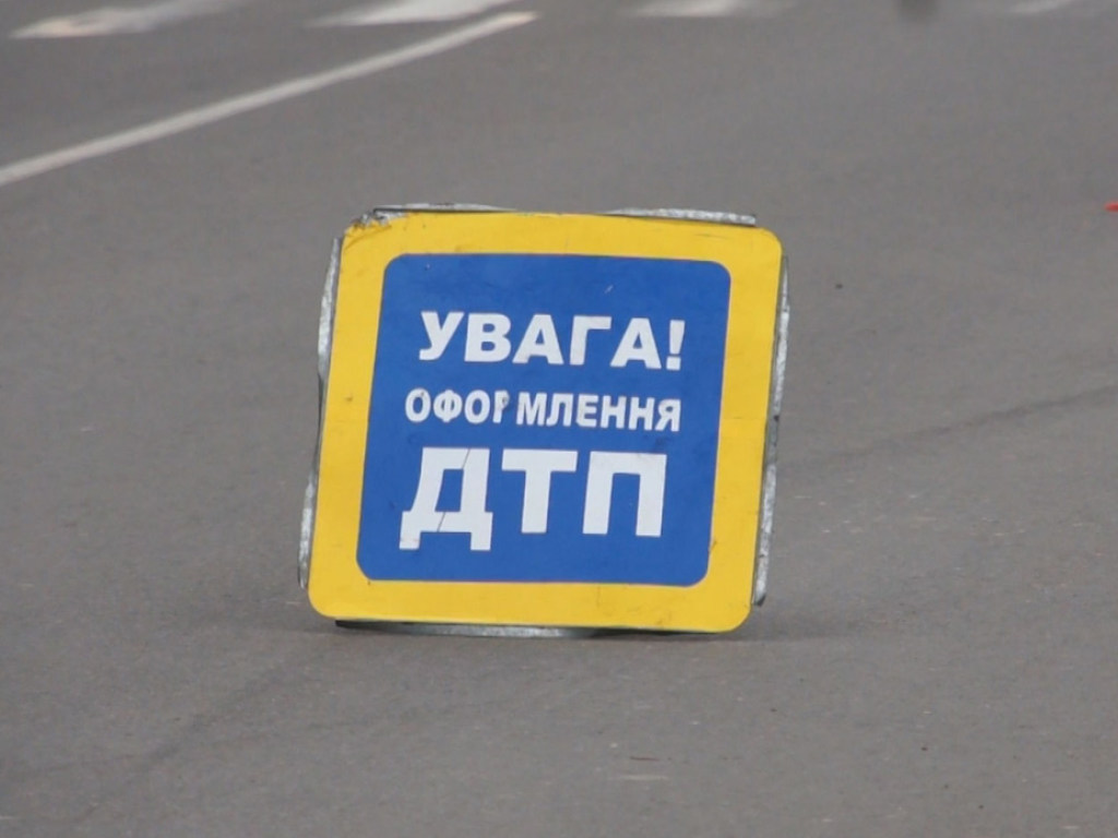 На трассе «Киев – Чернигов» произошло ДТП с мотоциклом (ФОТО)