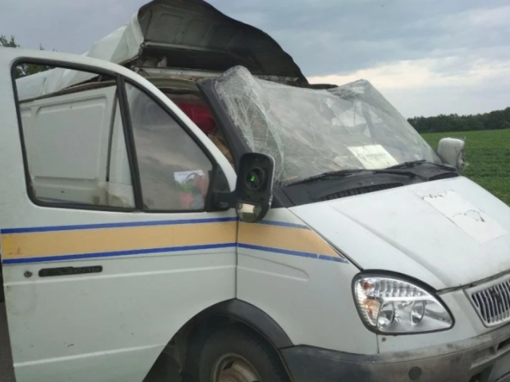 На Полтавщине взорвали автомобиль «Укрпошты»: украдено 2,5 миллиона гривен (ФОТО)