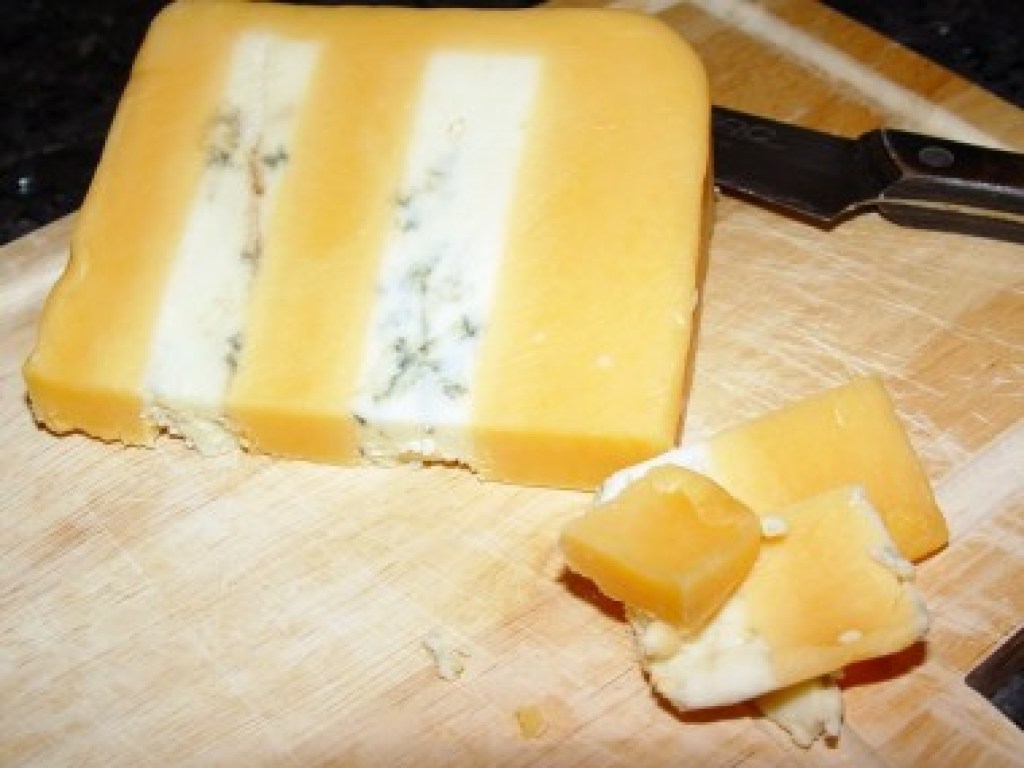 Эксперты назвали побочные эффекты употребления сыра