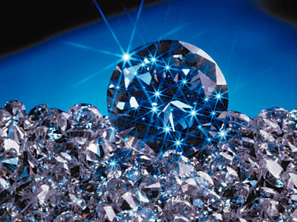 На основе углерода: Японцы изобрели материал, который тверже алмаза