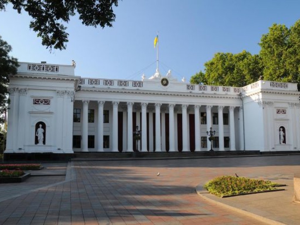 В мэрии Одессы СБУ начала проводить обыски и выемку документов