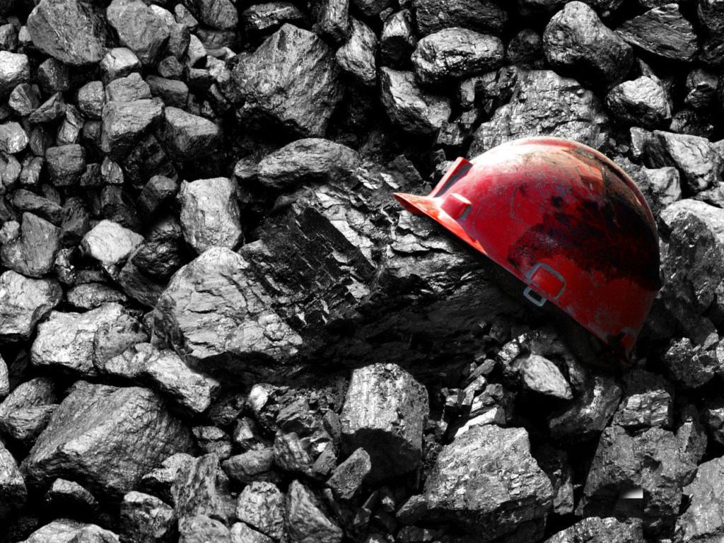 В Донецкой области произошел обвал на шахте: погиб рабочий