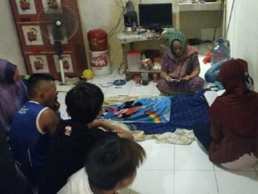 В Индонезии питон задушил мальчика (ФОТО)