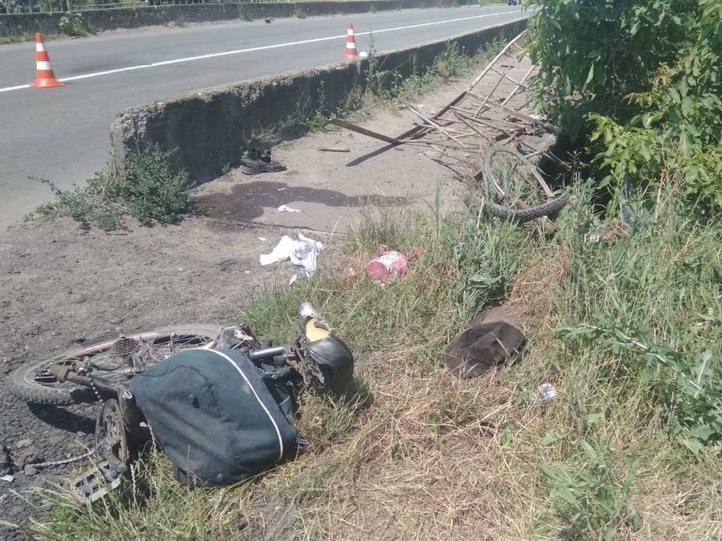ДТП во Львовской области: на дороге сбили велосипедиста (ФОТО)