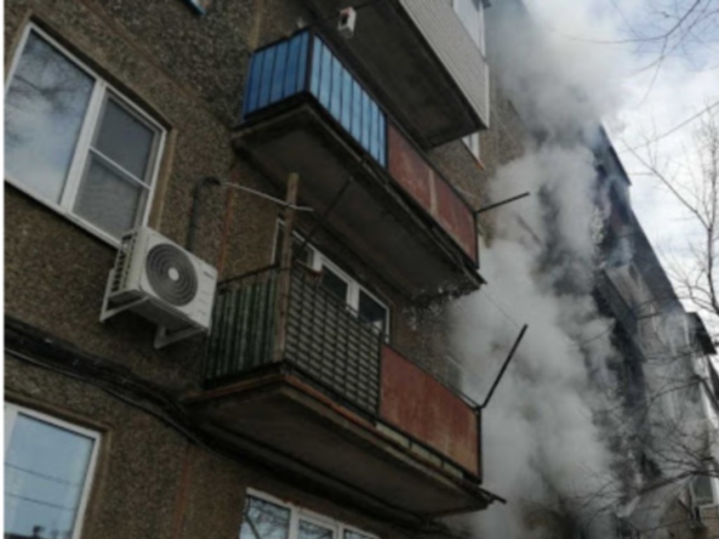 В Кривом Роге произошло два пожара в многоэтажке (ФОТО)