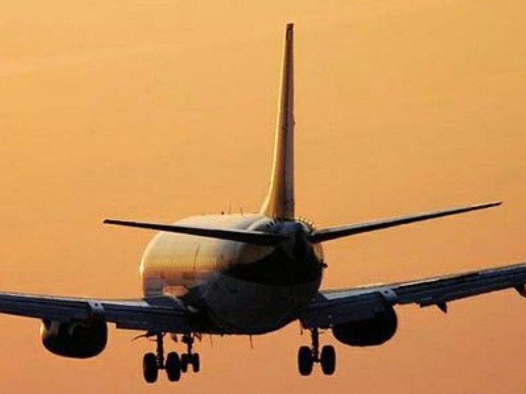 Самолет «Краков-Дублин» совершил экстренную посадку из-за угрозы взрыва (ВИДЕО)