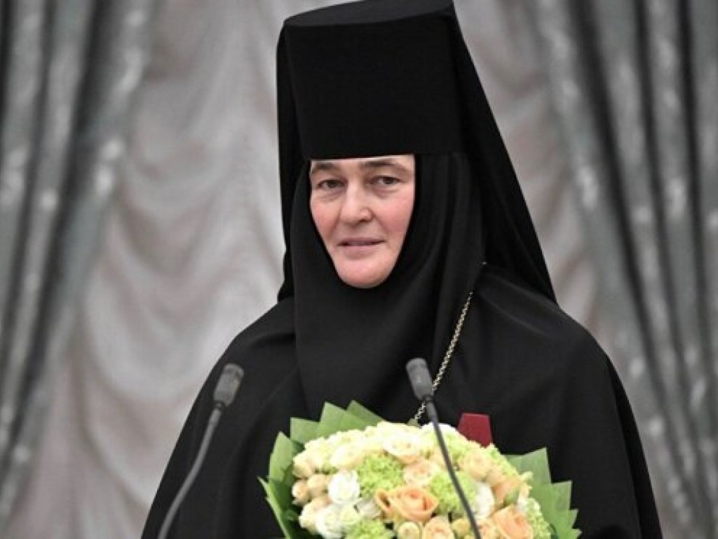 У настоятельницы женского монастыря заметили иномарку стоимостью почти 4 миллиона гривен (ФОТО)