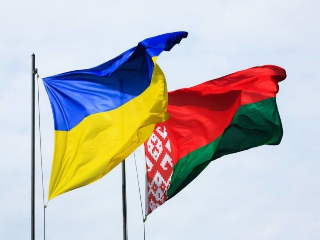 Беларусь продолжает сохранять статус эффективного посредника между Россией и Украиной – эксперт