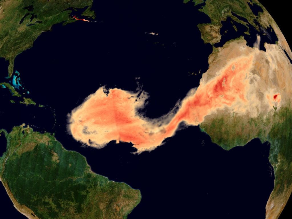 На США из Сахары движется огромный поток пыли (ФОТО, ВИДЕО)
