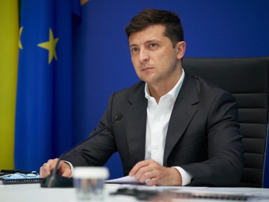 Зеленский призвал Минздрав не продлевать в Украине карантин более чем на месяц