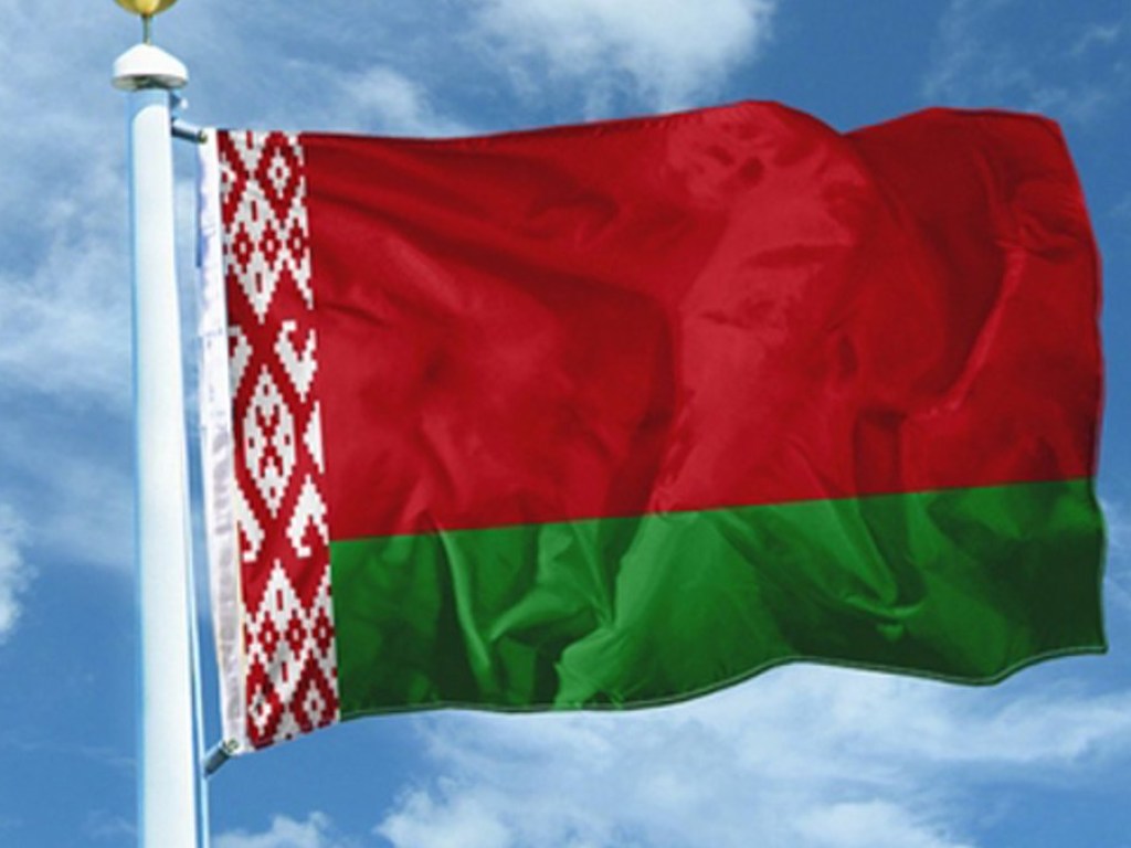Имея перед глазами отрицательный пример Украины, 9 августа белорусы поддержат Лукашенко &#8212; политолог