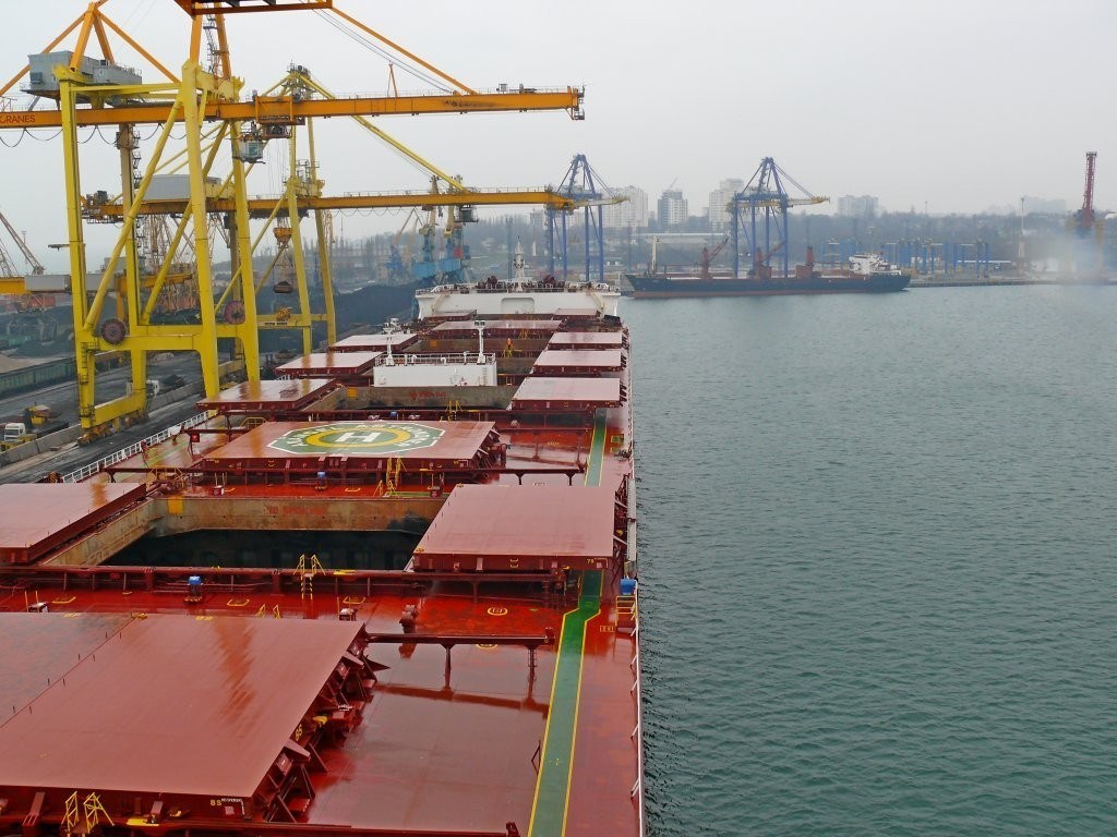 Российские буксиры сегодня начнут работать в украинском государственном порту