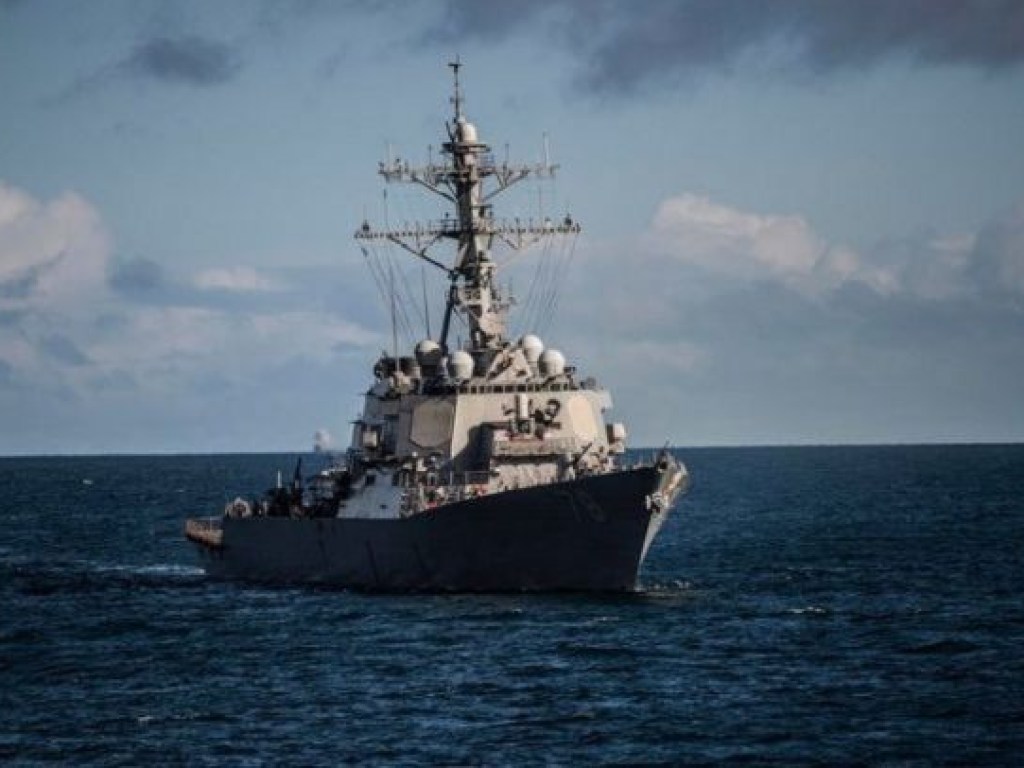 В Черное море не прекращают заходить американские корабли