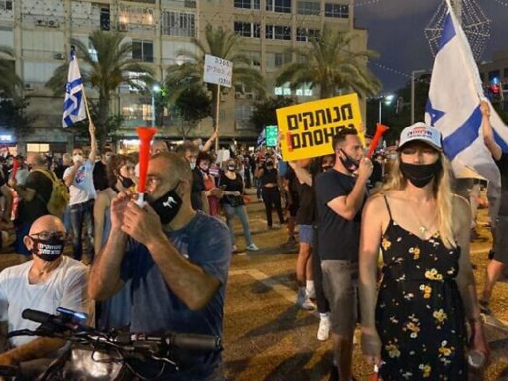 Израильская полиция применила водометы для разгона митингующих (ФОТО, ВИДЕО)