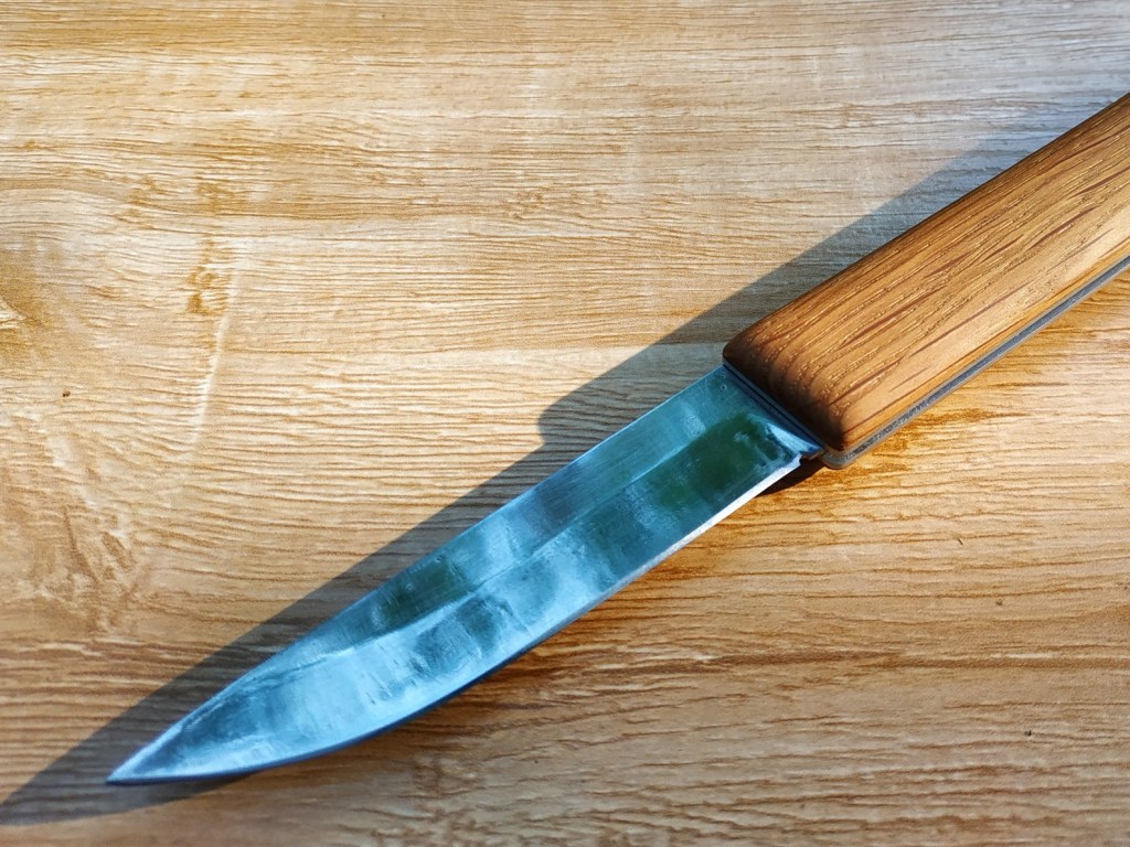 Мальчик в Херсонской области случайно напоролся на собственный нож