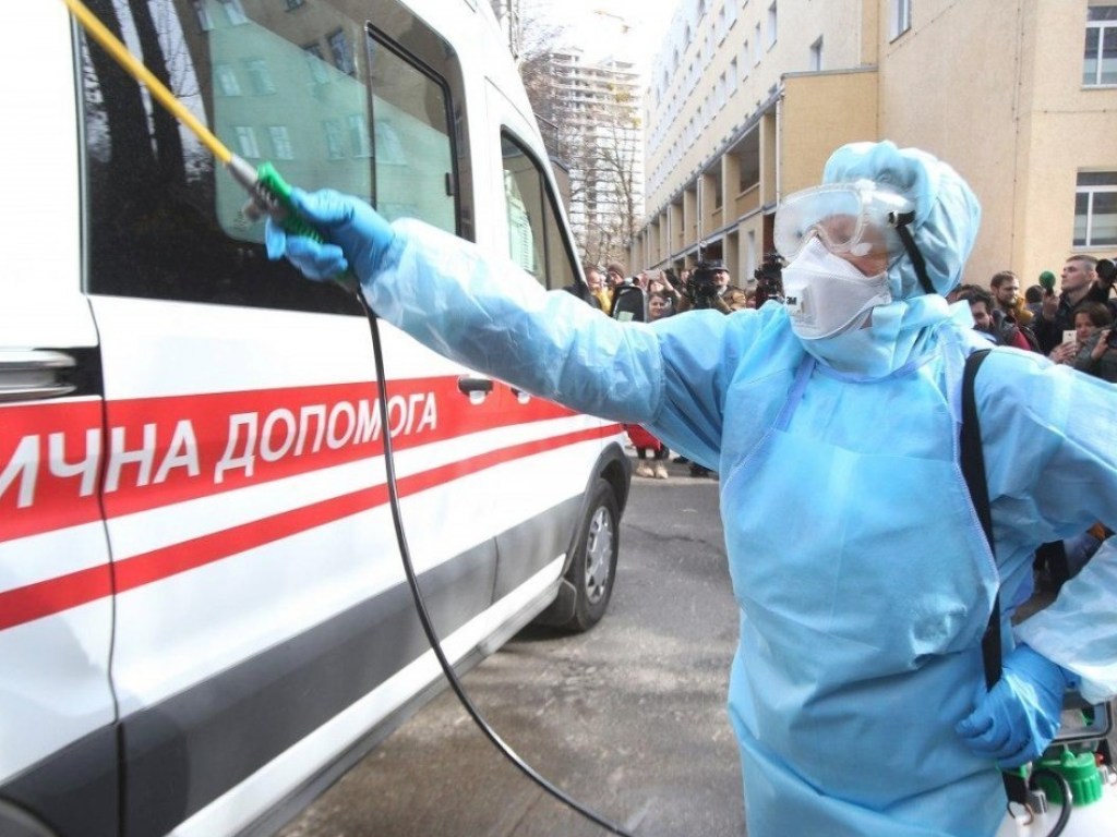 Коронавирусом заразились более 60 тысяч украинцев: фиксируют почти 700 случаев в сутки