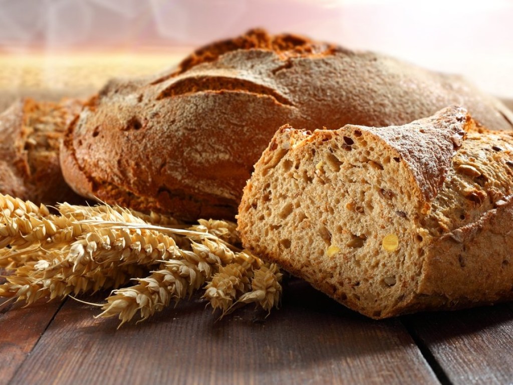 Врачи назвали самый полезный хлеб, который избавит вас от лишнего веса