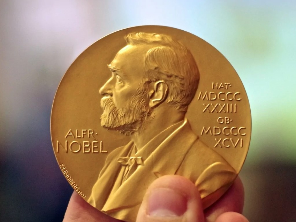 Из-за пандемии коронавируса церемония вручения Нобелевской премии пройдет в новом формате