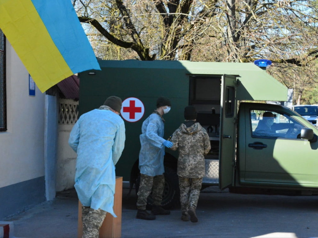 В украинской армии за сутки зафиксировано еще 14 случаев заболевания коронавирусом