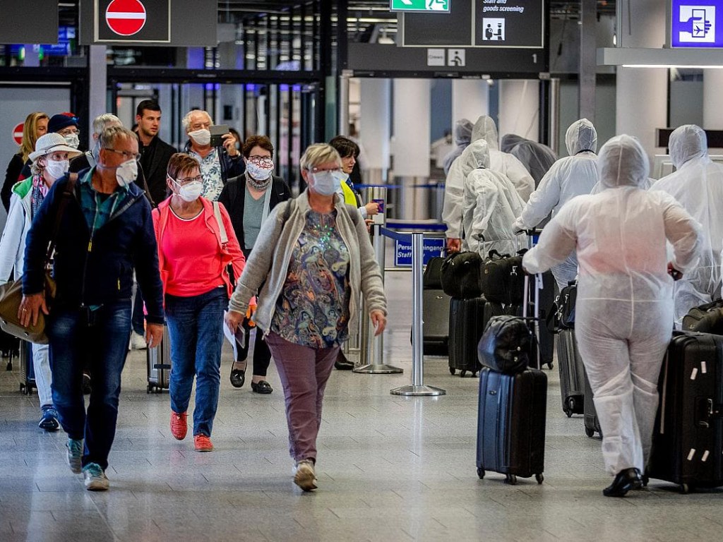 Германия вводит тестирование на коронавирус в аэропортах