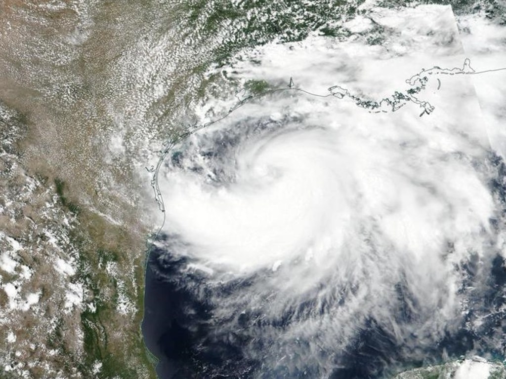 В Атлантическом океане сформировался ураган «Ханна»
