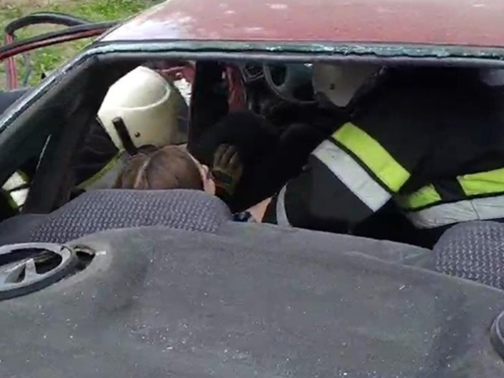 Авто «скорой» попало в ДТП в Каменце-Подольском, есть пострадавшие (ФОТО, ВИДЕО)
