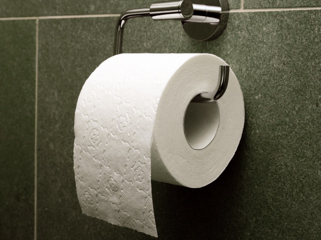 Врачи предупредили об опасности туалетной бумаги