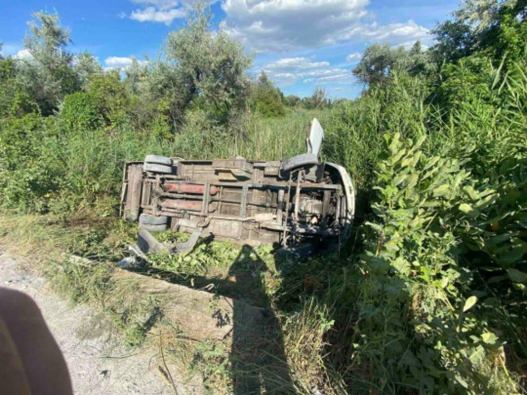 В Днепропетровской области ДТП: водителя разыскивали три дня (ФОТО)