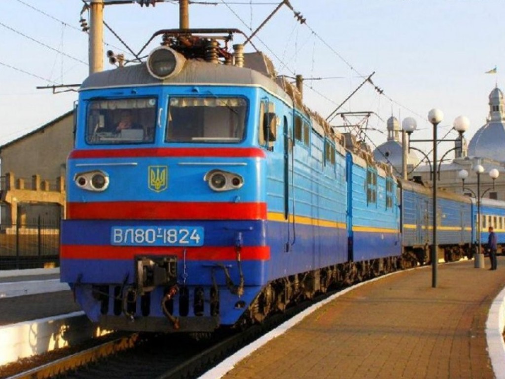 «Укрзализныця» возобновила движение 17 региональных поездов