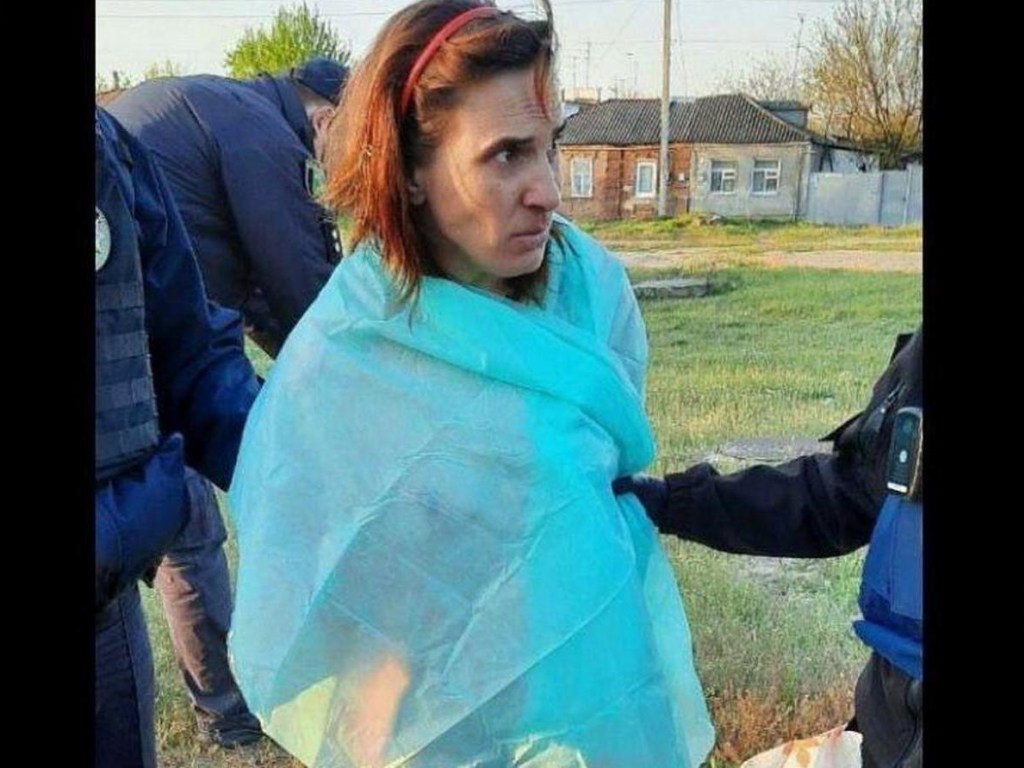 Суд Харькова продлил арест женщине, которая отрезала голову своей дочери