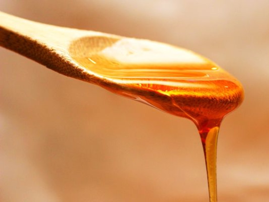 Эксперты перечислили малоизвестные свойства меда