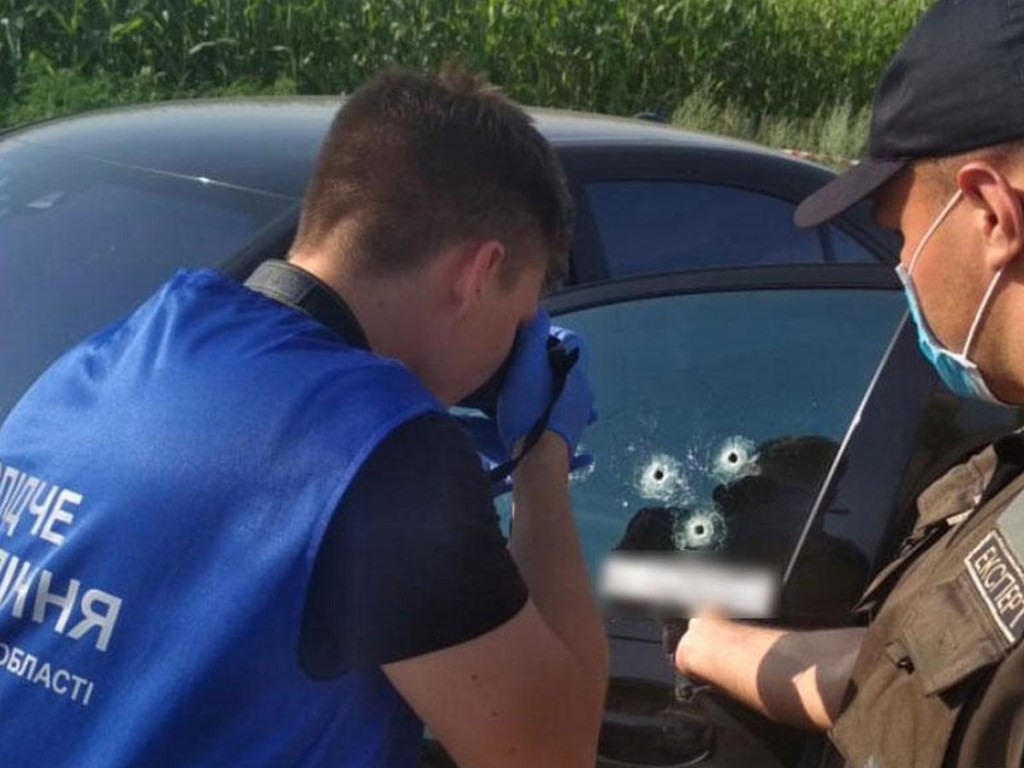 Расстрел автомобиля на трассе Киев-Харьков: правоохранители предотвратили заказное убийство