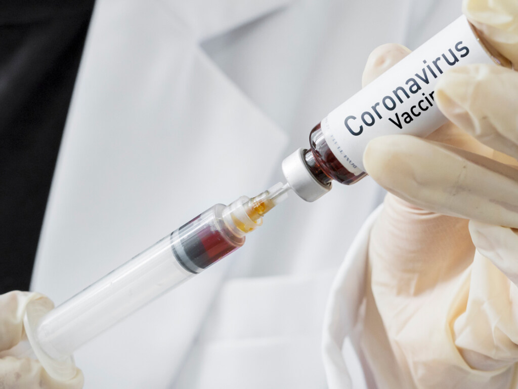 Богатые страны уже заказали более миллиарда доз вакцин от коронавируса &#8212; Bloomberg