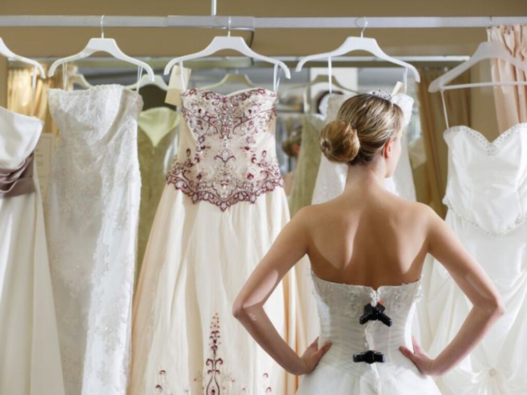 Девушку высмеяли в Сети за неудачный выбор свадебного платья (ФОТО)