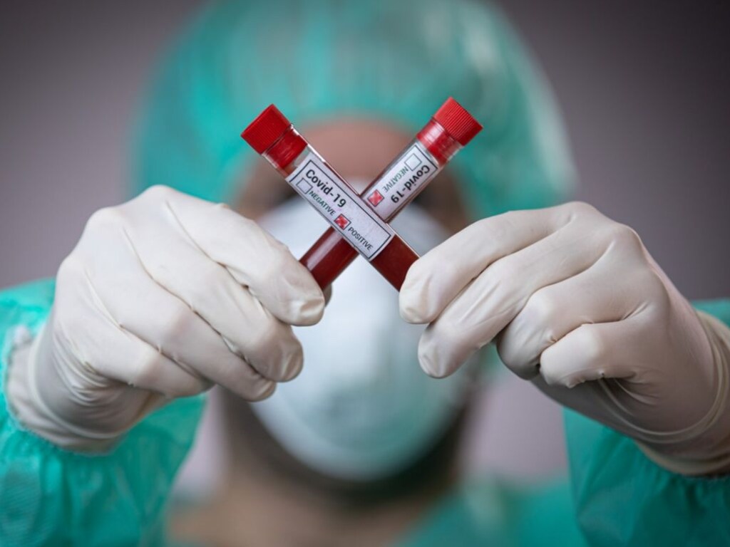 В Украине за сутки обнаружили более 1000 случаев коронавируса