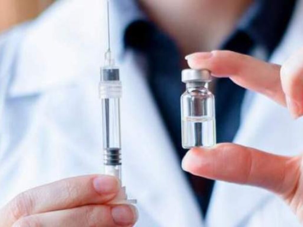 В Украине массово перестали делать прививки
