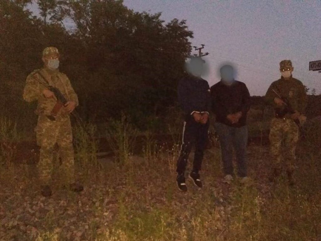 На границе с РФ задержали азербайджанца с проводником (ФОТО)