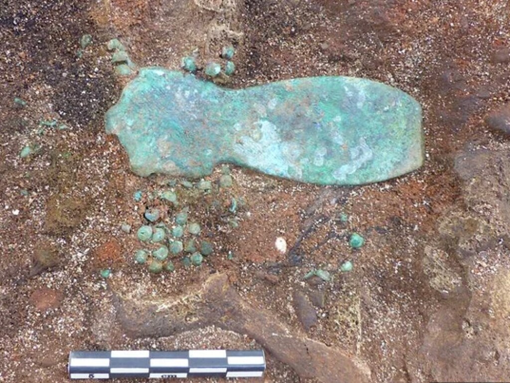 Археологи нашли гробницу «принцессы» железного века (ФОТО)
