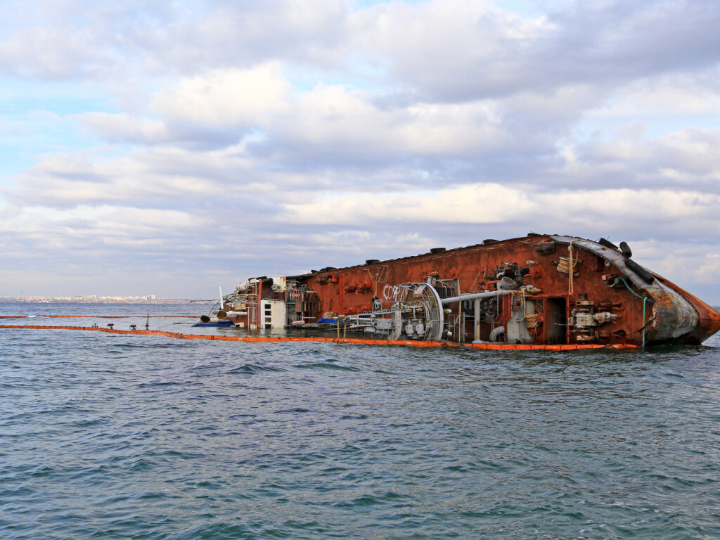 Министр инфраструктуры рассказал о дальнейшей судьбе танкера Delfi